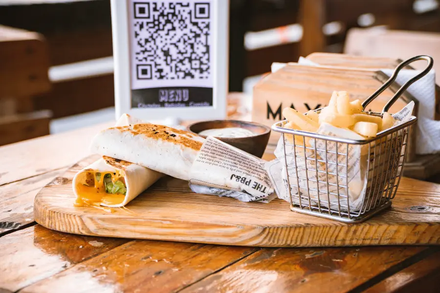QR Codes for Restaurants: The Ultimate Guide to Contactless Menus and More
