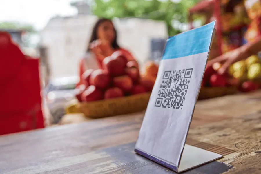 Choosing the Right Colors for Your QR Code: A Guide to Contrast and Scannability